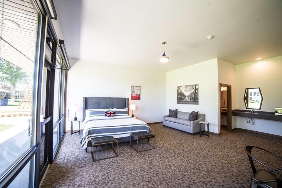 Okoboji Commons Hotel Экстерьер фото