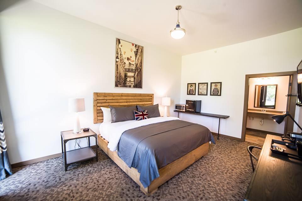Okoboji Commons Hotel Экстерьер фото