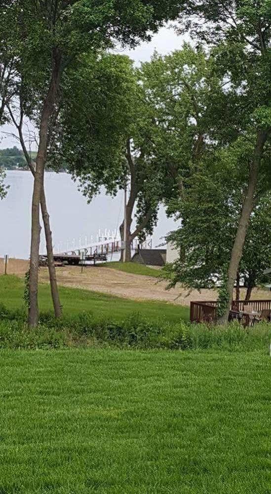 Okoboji Commons Hotel Экстерьер фото
